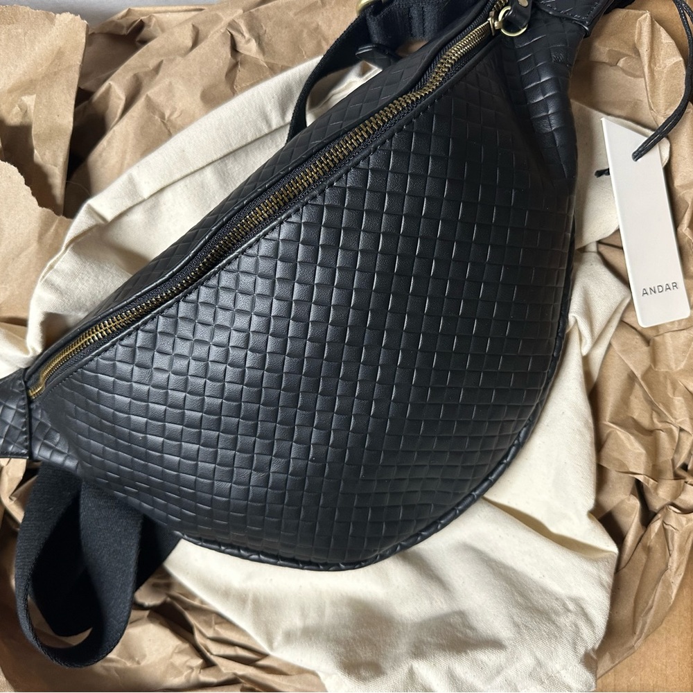 Andar Tatum bag. Brand new
